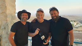 דיוויד פרידמן והמארחים, צילום: יחצ